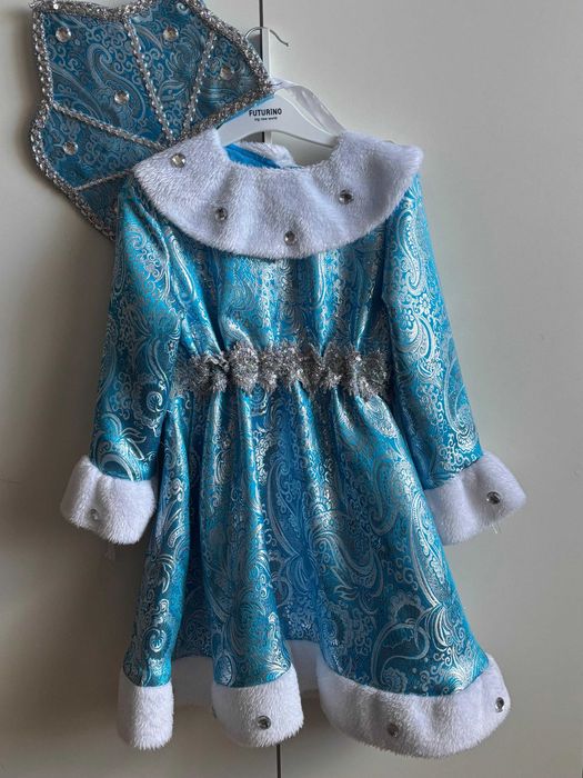 Продам детские платья для девочек праздник наряд