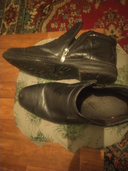 Туфли,красовки,сапожки.