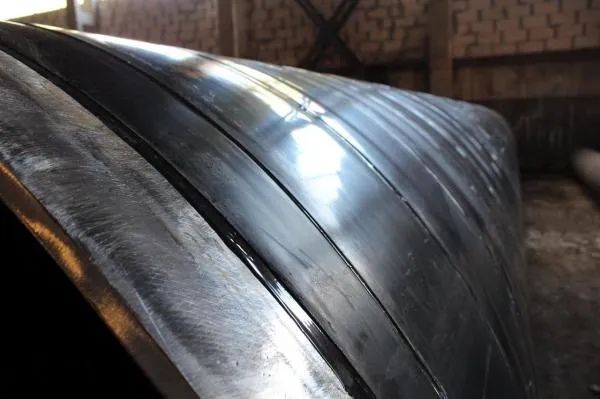 Стальная труба металлическая Д-108х5-8-10мм новая б/ш оптом изоляция