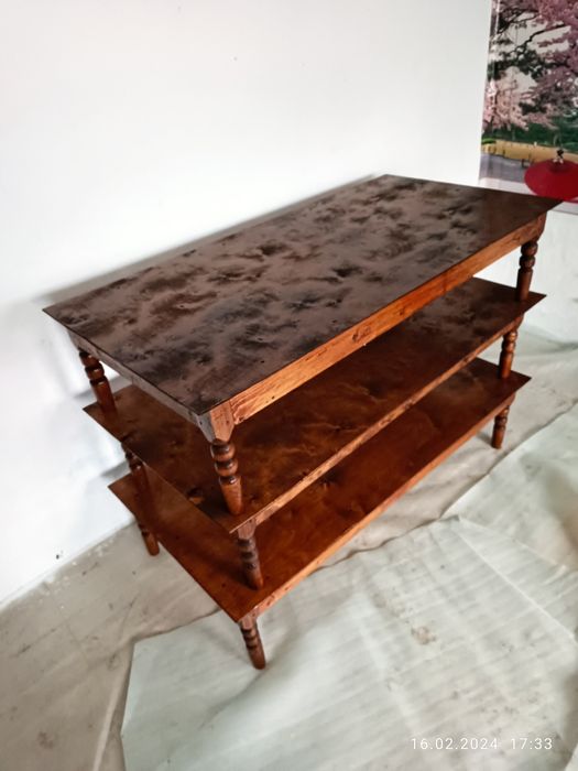 Стол. Джоза. Напольный стол.