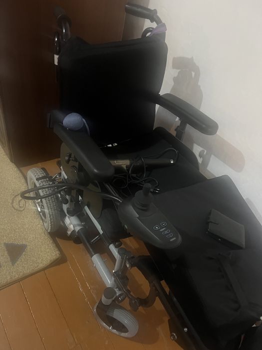 Продам электрическую коляску