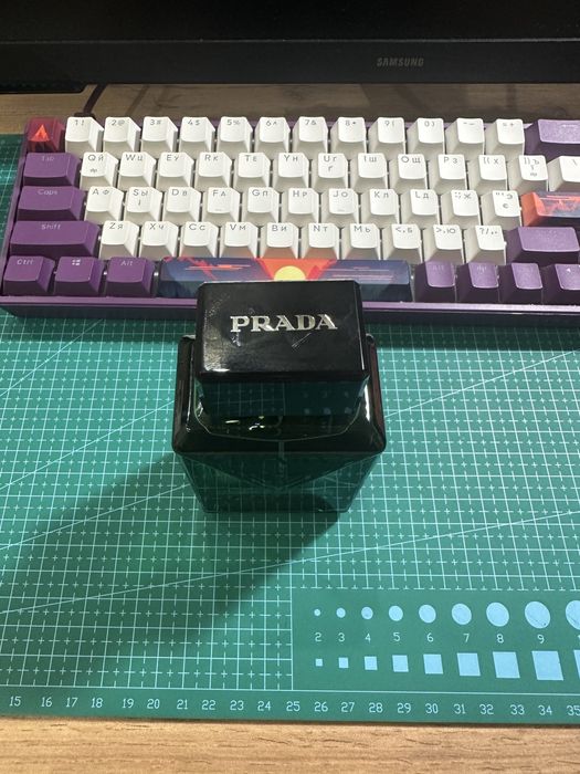 Духи Prada paradigme