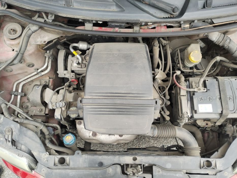 Vand Fiat Panda 1.2 benzină.
