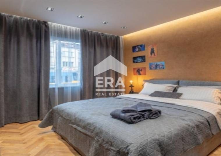 Продава се Тристаен апартамент в София, Център - 105 кв.м за 2761 €/кв.м - Снимка #8