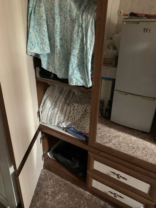 Трехдверные шкафы