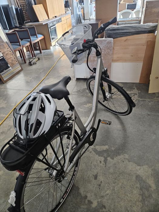 Vand bicicleta , stare noua