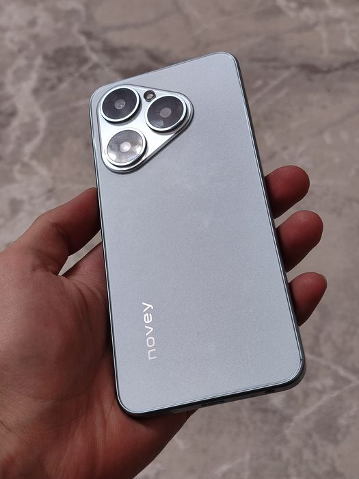 Novey Alpha A16 telefoni sotiladi