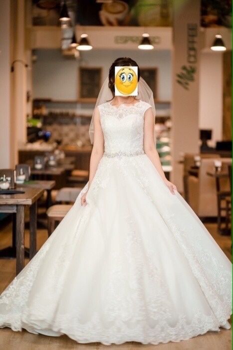 Продам свадебное платье со шлейфом