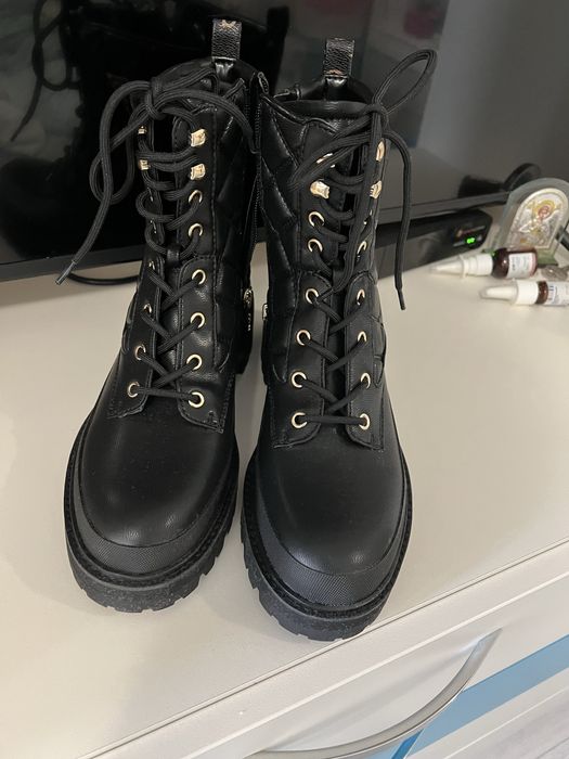 Зимни Боти Guess