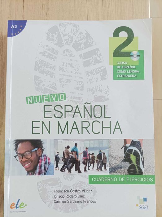 Учебник испански език Espanol en marcha A2  и учебни тетрадки А2 и В1