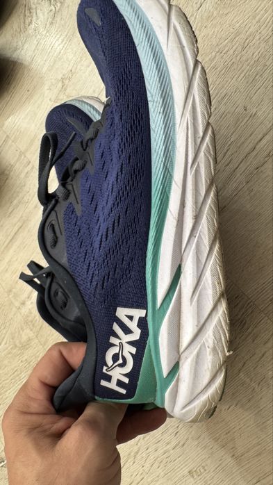 Adidasi alergare hooka clifton 8