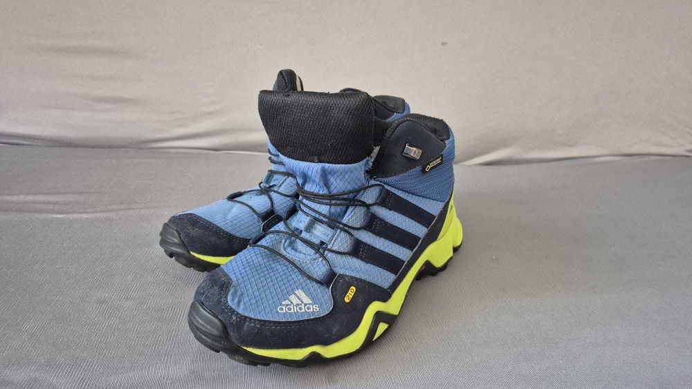 Pantofi sport copii Adidas Terrex,marime 36