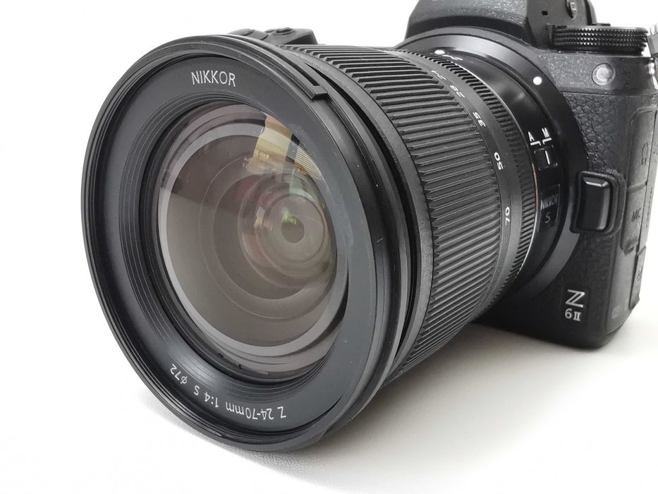 Nikon Nikkor 24-70mm F/4 S Full Frame обектив за Nikon Z фотоапарати