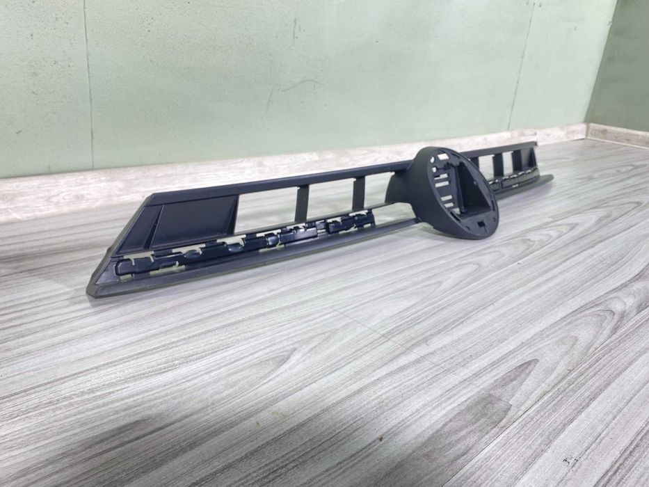 решетка радиаторна  VW Polo 2020-2025 г. #1037V