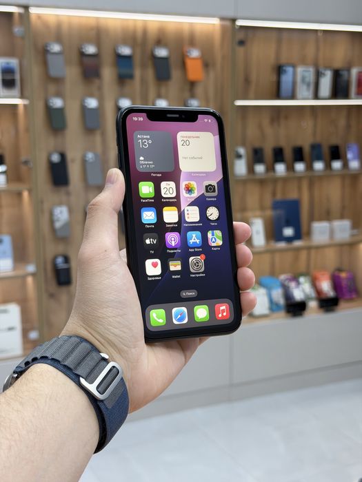 iPhone XR 64 gb | iStatus