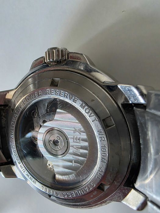 Часовник Timex T2M518