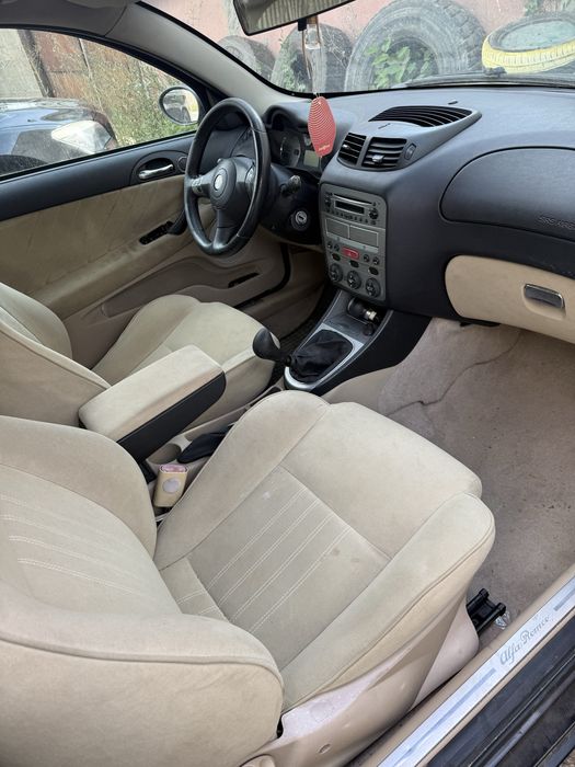 Dezmembrez alfa romeo 147