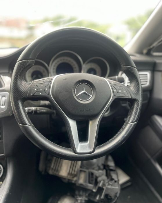 Dezmembrez Mercedes Cls 3.0 Diesel