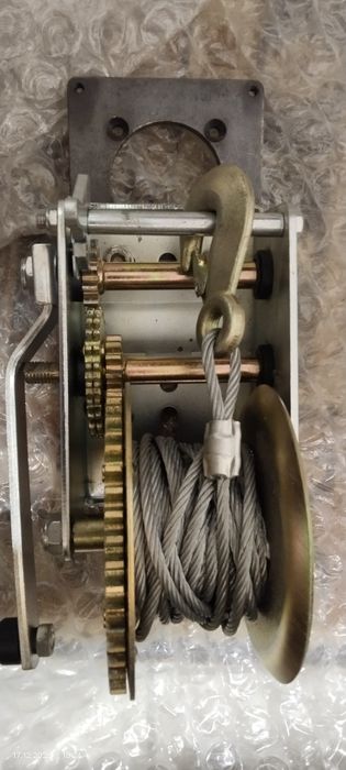 Ръчна лебедка 3000 lbs/1361кг.