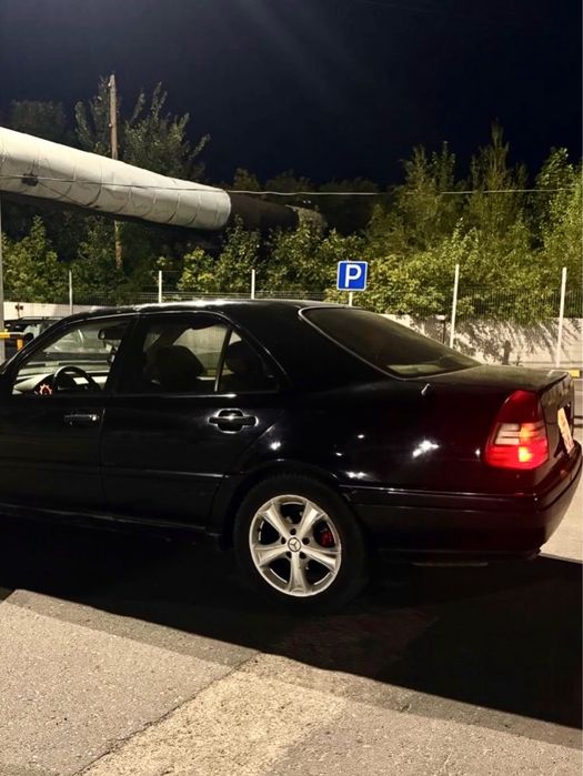Mercedes Benz C220 w202