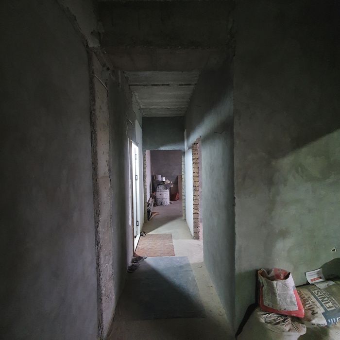 3 xonali uy sotiladi