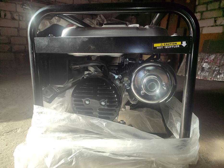 Генератор HONDA EG 5500 C