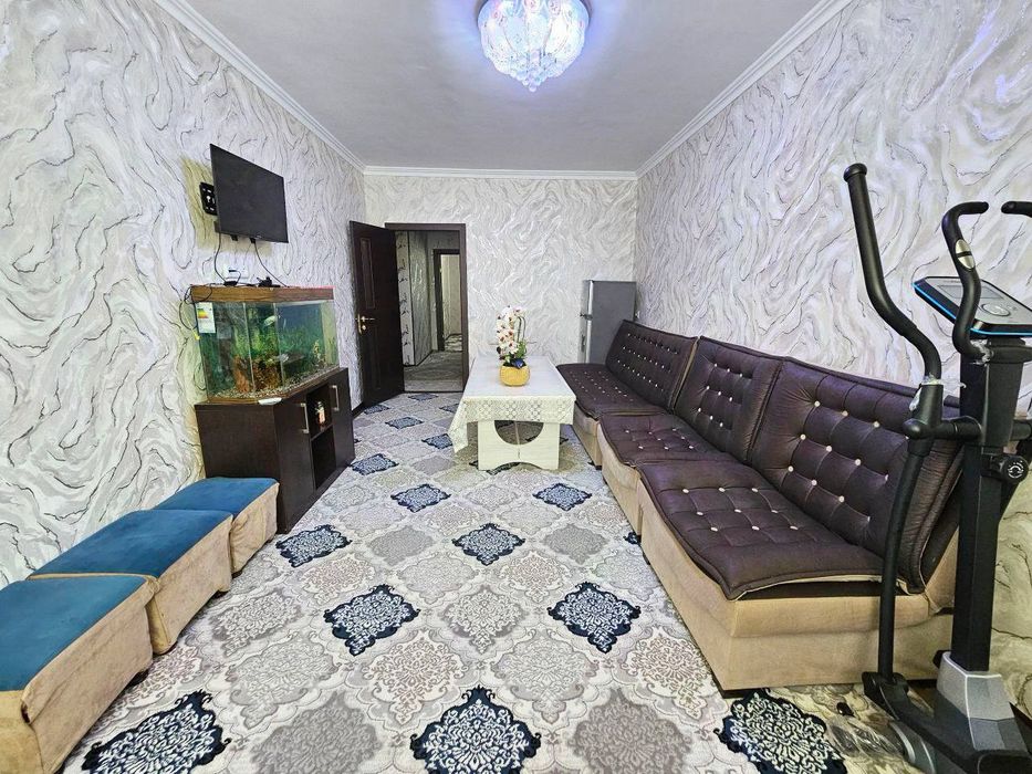 Чиланзор Бунйодкор метроси атрофида   2 хонали квартира бор