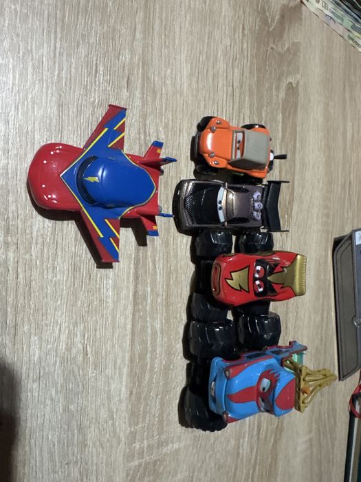 Personaje disney cars