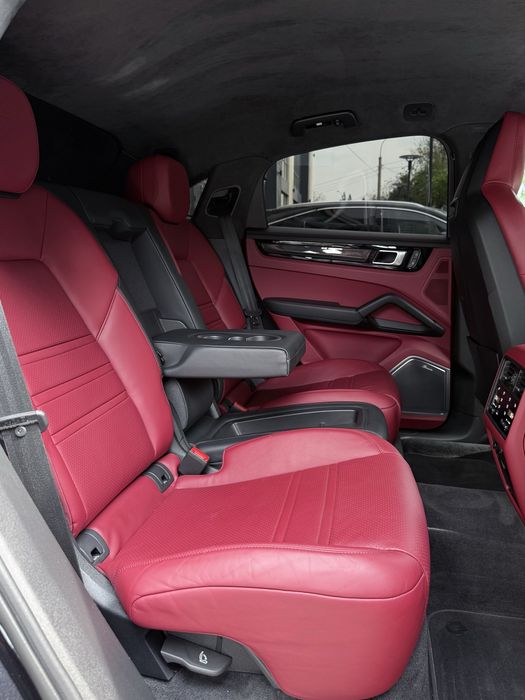 PORSCHE Catenne Turbo GT Coupe