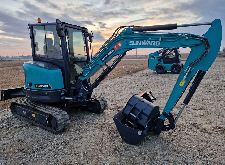 Închiriem manipulator telescopic Bobcat – 8 tone, braț 11 metri