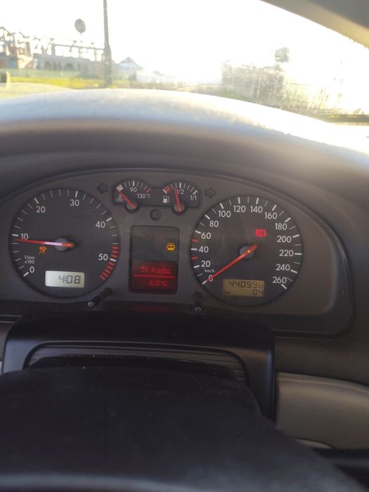 Vând Volkswagen passat