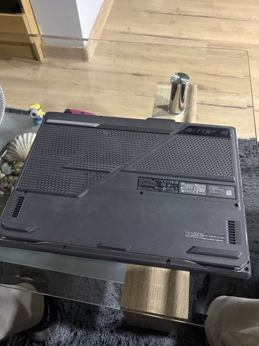 Asus ROG Strix G15 G513QM-HF070 Цял / на части