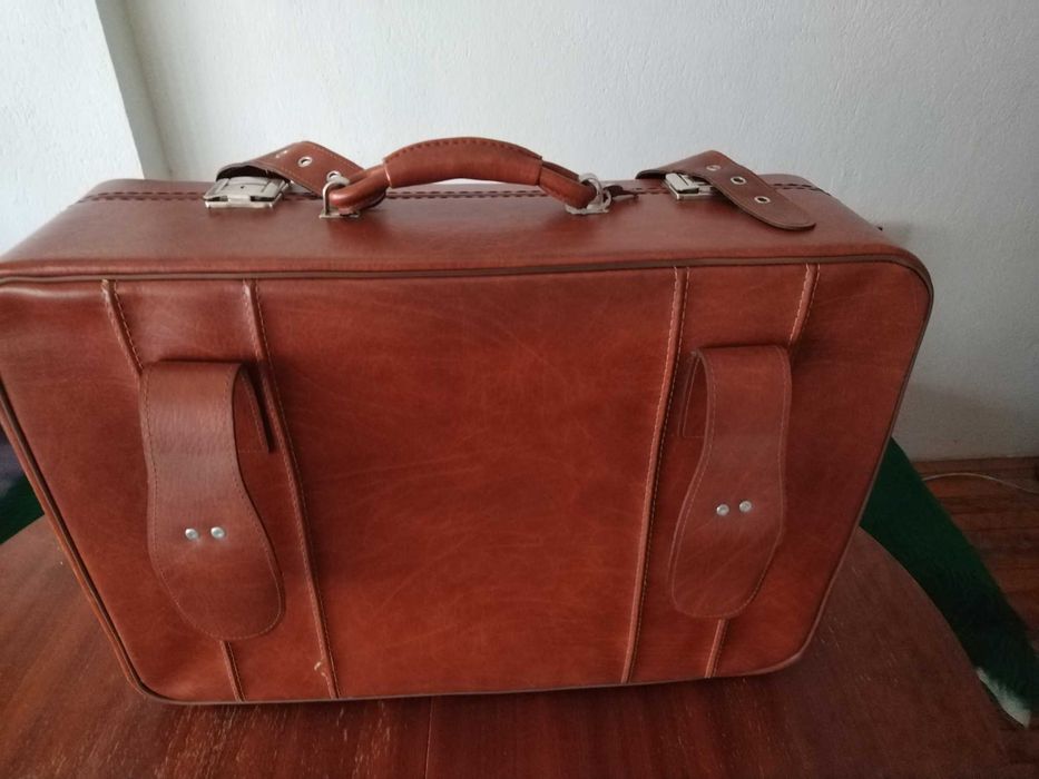 Кожен ретро куфар