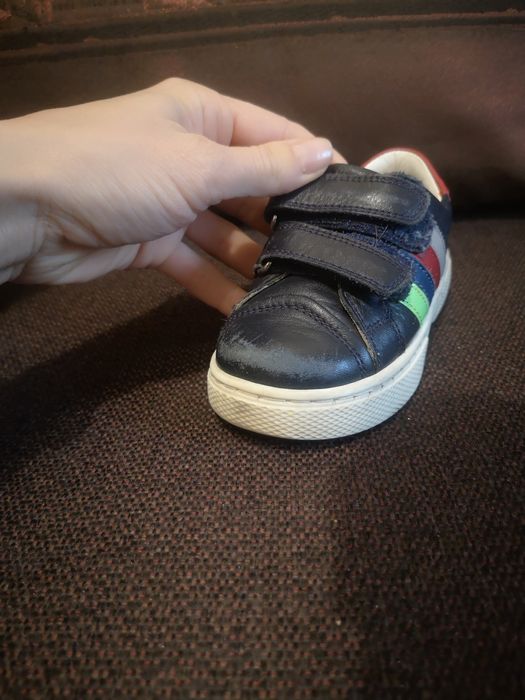 Продаю обувь на мальчика