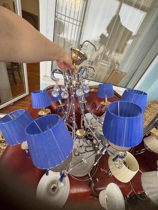 Продам люстры в отличном состоянии