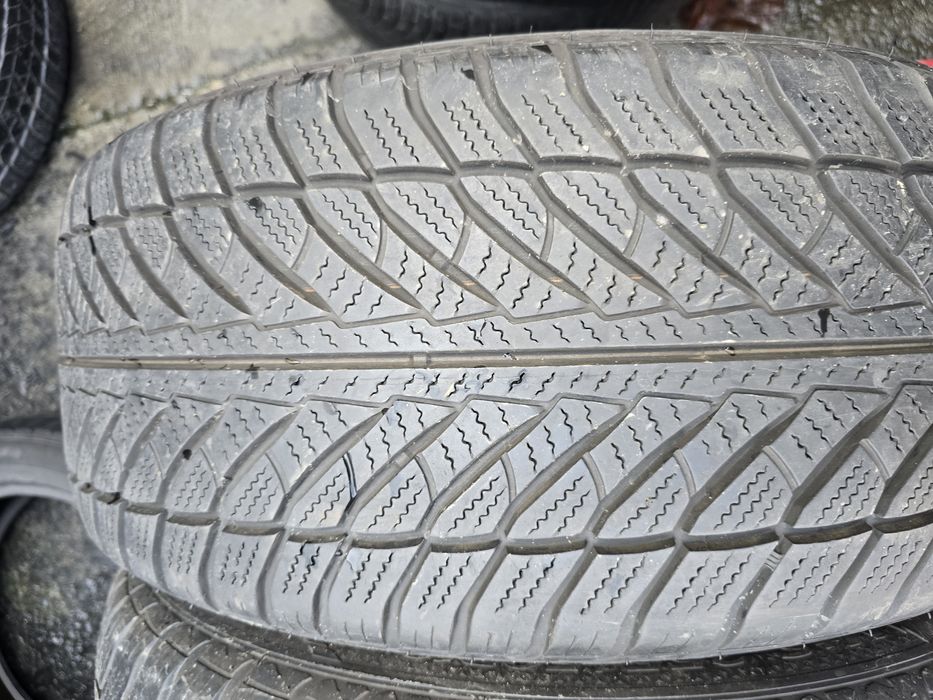 Anvelope iarna 255 50 19 Runflat