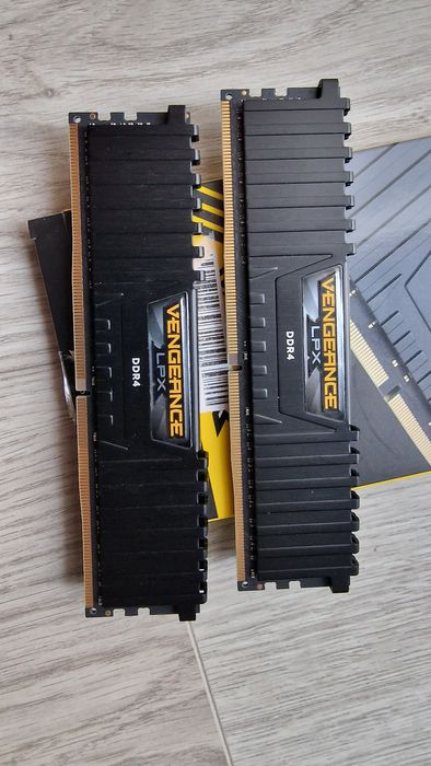 Kit Corsair VENGEANCE LPX 32GB, DDR4, 3600MHz, CL18 garantie emag