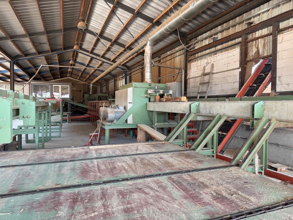 Linie debitare lemn subtire completa capacitate 150-200 mc