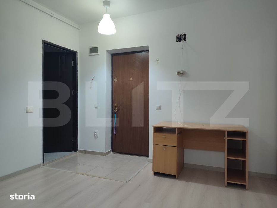 Apartament cu o camera, 34 mp, parcare, zona Florilor