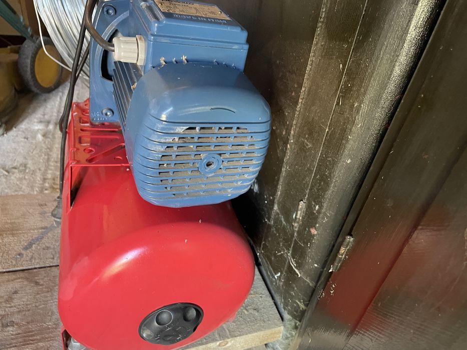 Hidrofor  apa Pettroli Italy nou