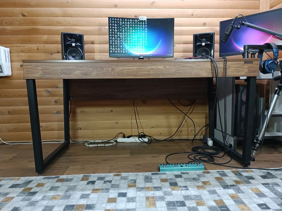 Столь письменный AIKO, модель Cup 150/80/77