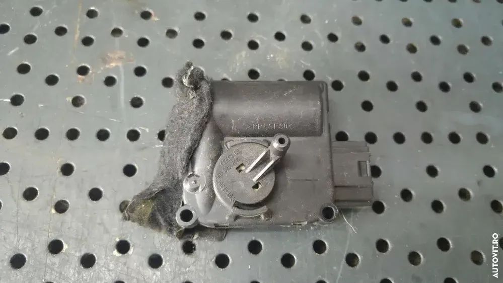 Motoras clapeta aeroterma audi a8 d3 4e2 4e8 0132801319 4e0820511