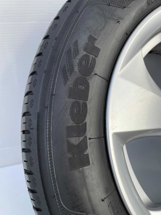 Jante cu anvelope vara 205 60 R16 Bmw F30 F31 E90 E91 impecabile