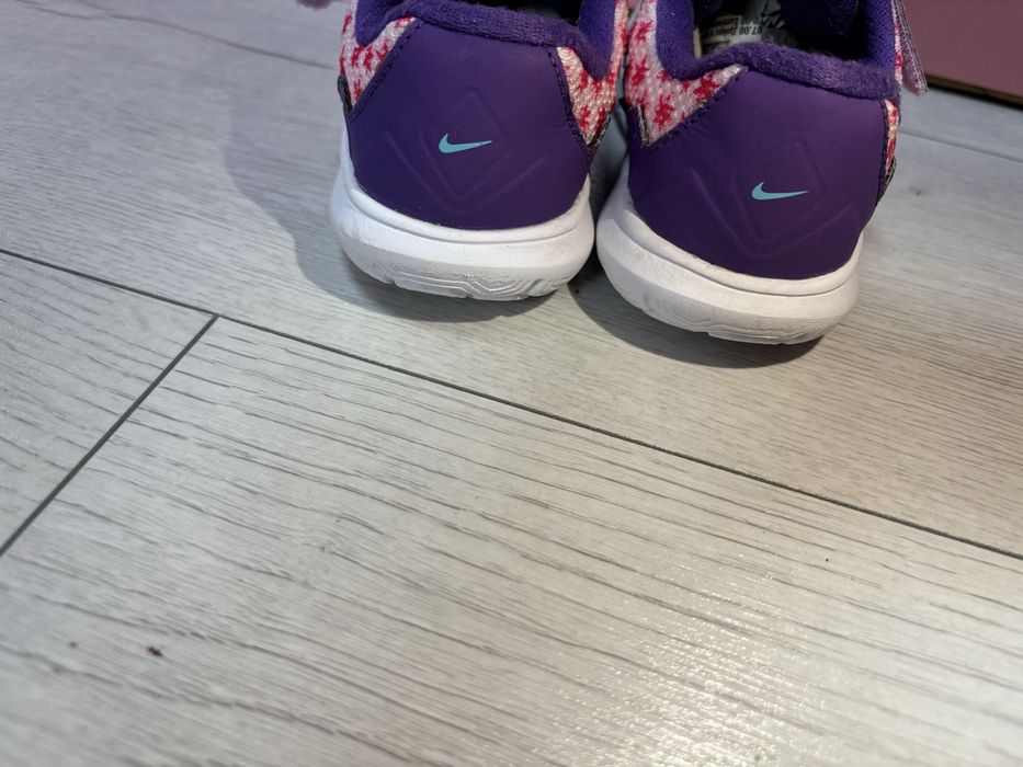 27 Nike Оригинални детски маратонки