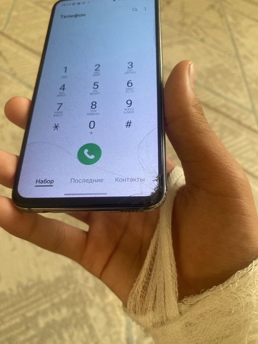 Продам Samsung s10e