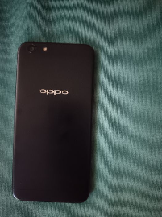 телефон OPPO A57 (2016)