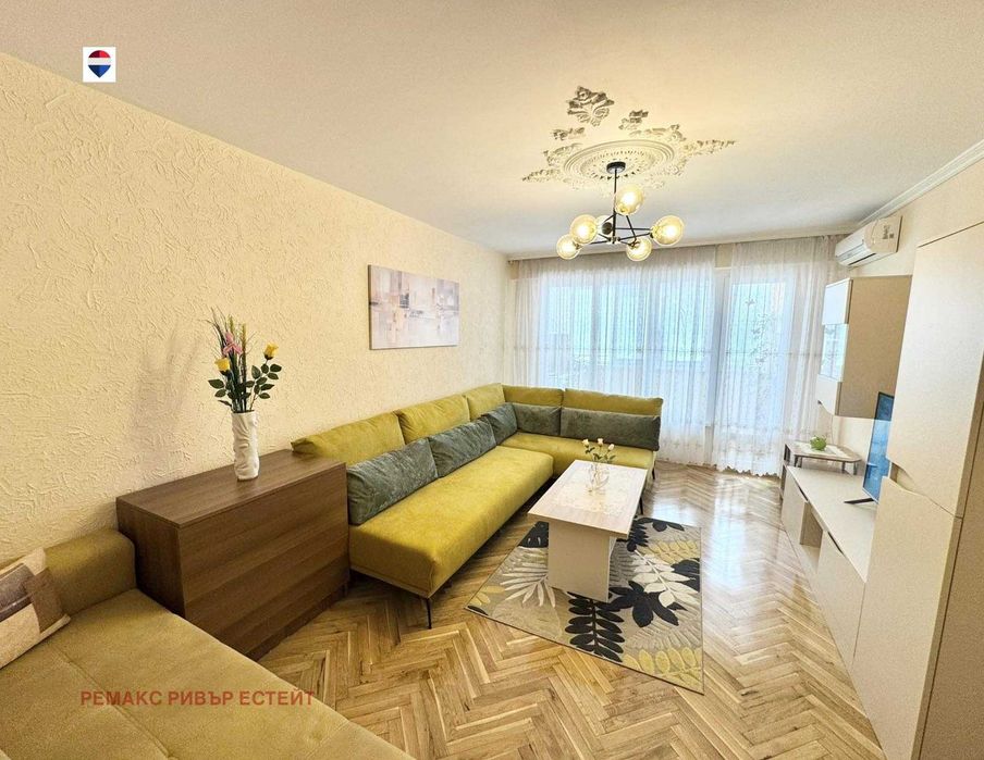 Двустаен апартамент за продажба кв. Дружба 1