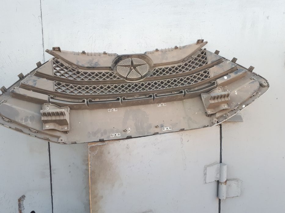 Продам решетку радиатора