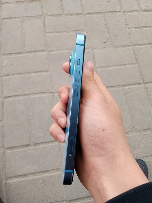 Айфон 14 256гб..