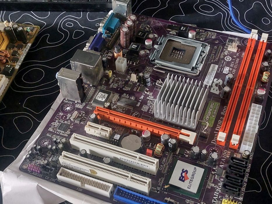 Материнская плата 775, ddr2